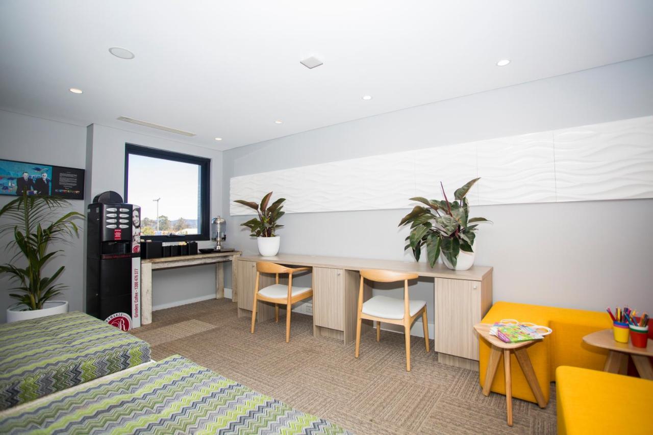 Hotel Ibis Styles The Entrance Extérieur photo